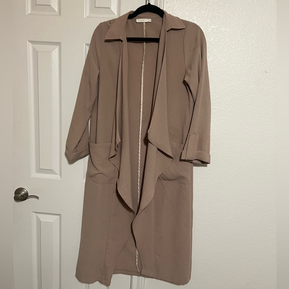 Light weight trench coverup